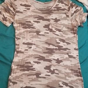 Camo tshirt